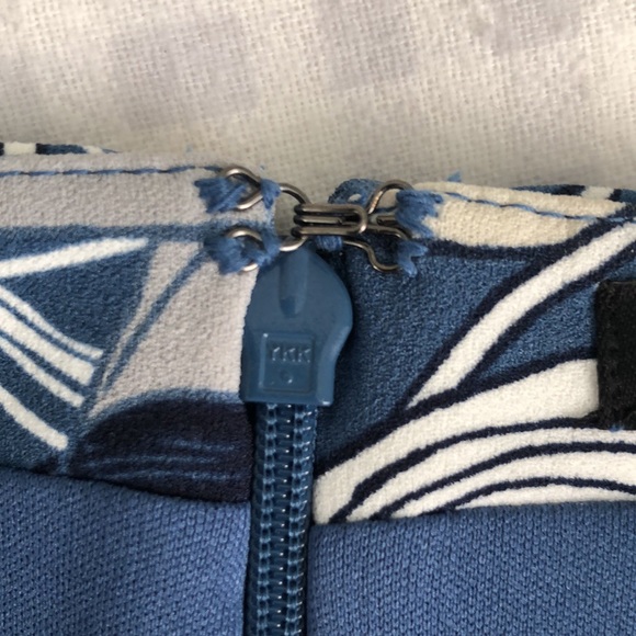 WOMENS BANANA REPUBLIC SKIRT BLUE FLORAL SIZE 2 - Picture 9 of 12